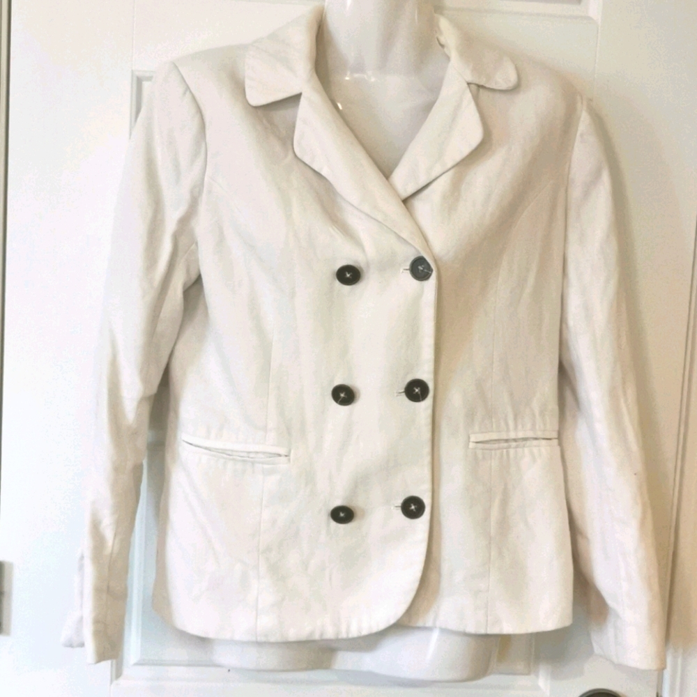 🌺2/$20🌺Off White Jacket